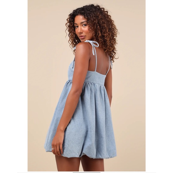 Lulus Charmed Aura Light Wash Blue Denim Tie-Strap Bubble Hem Mini Dress NWT Med - Picture 2 of 15